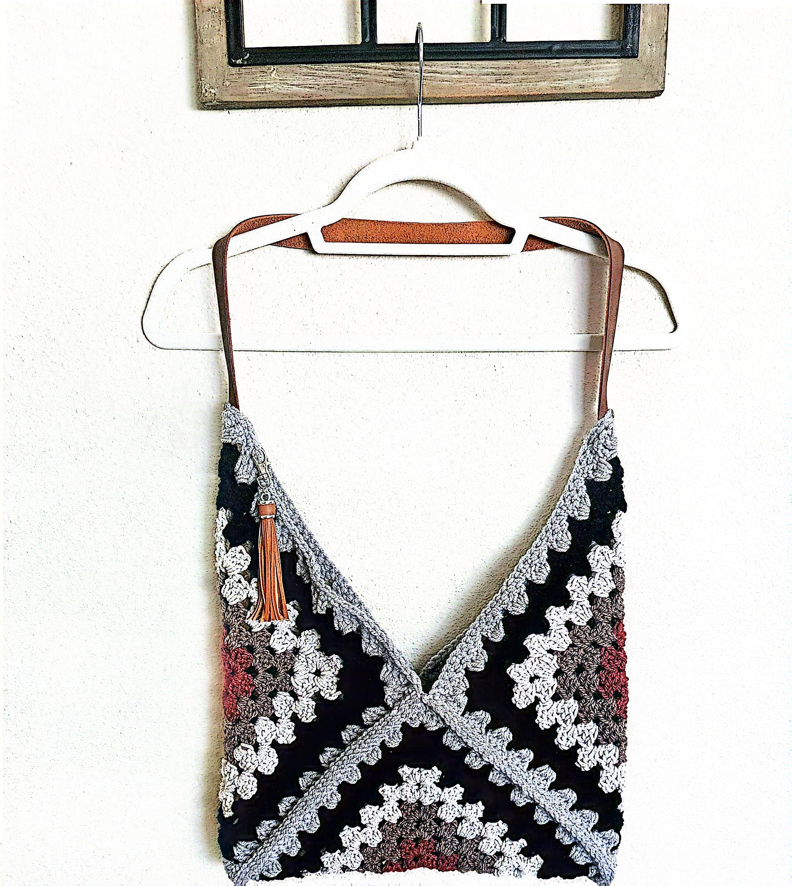 Crocheted handbag